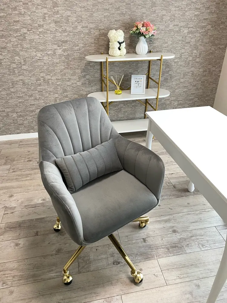 Verita     Nailの内観・外観2