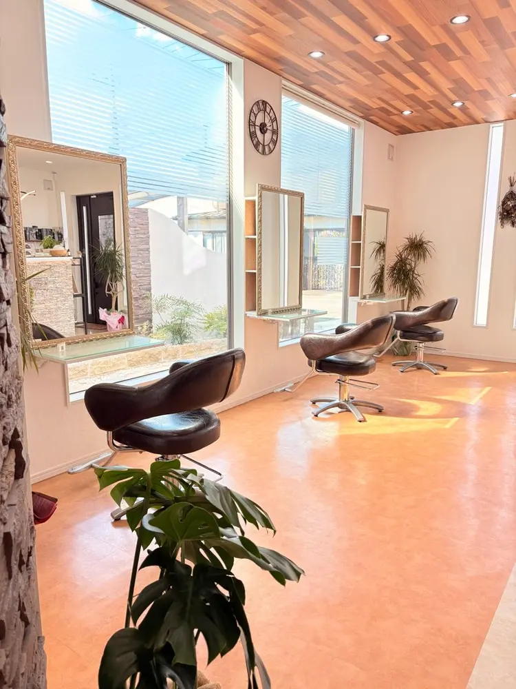 エフプラスの内観・外観3