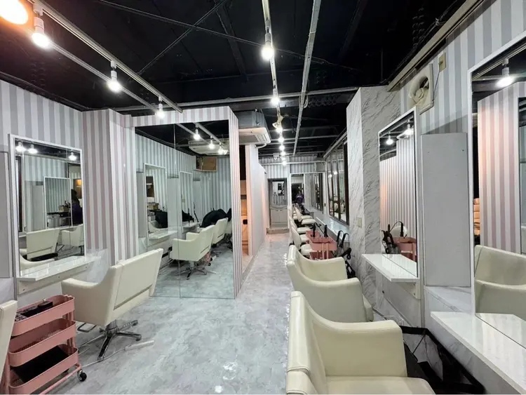 G.O.A.T REVEの内観・外観1