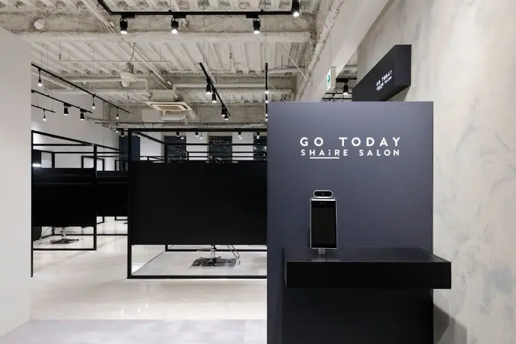 FRAME+spa&hair roomなんば駅前店の内観・外観1