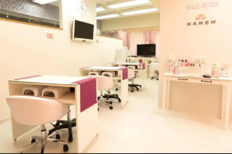 NAIL BUZZの内観・外観1