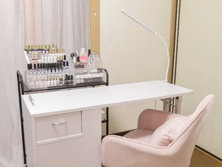 AQUA nailの内観・外観1