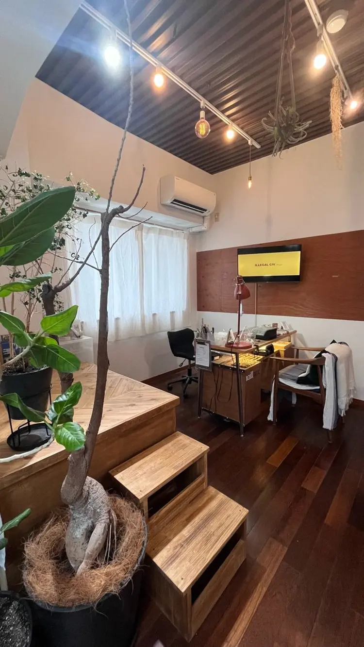 naillmaticの内観・外観2