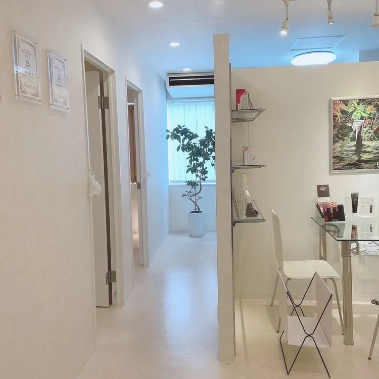 POLA エスティイブの内観・外観2