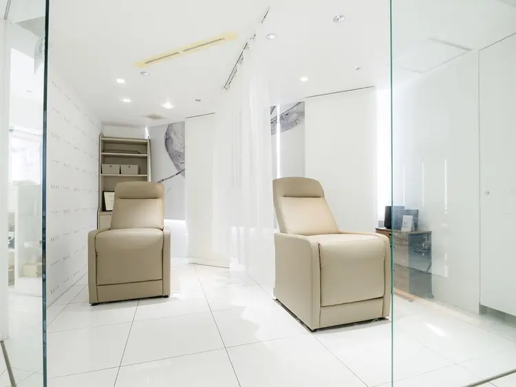 SHINE eyelash salonの内観・外観3