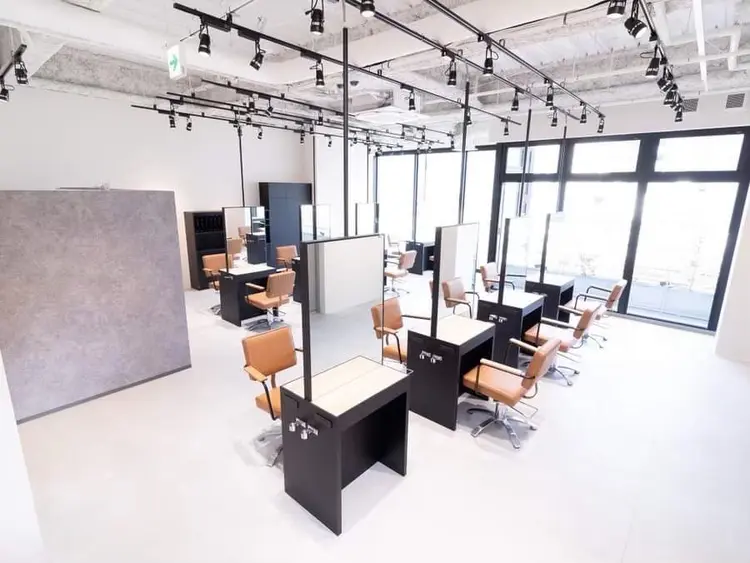 ALLYS梅田の内観・外観2