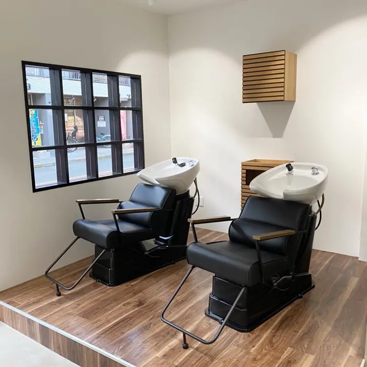 Larryの内観・外観2