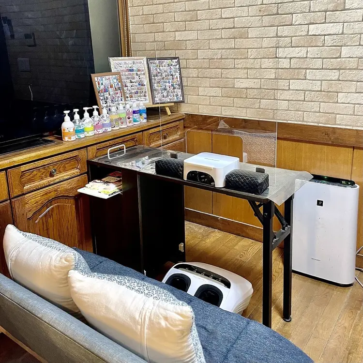 A nailの内観・外観1