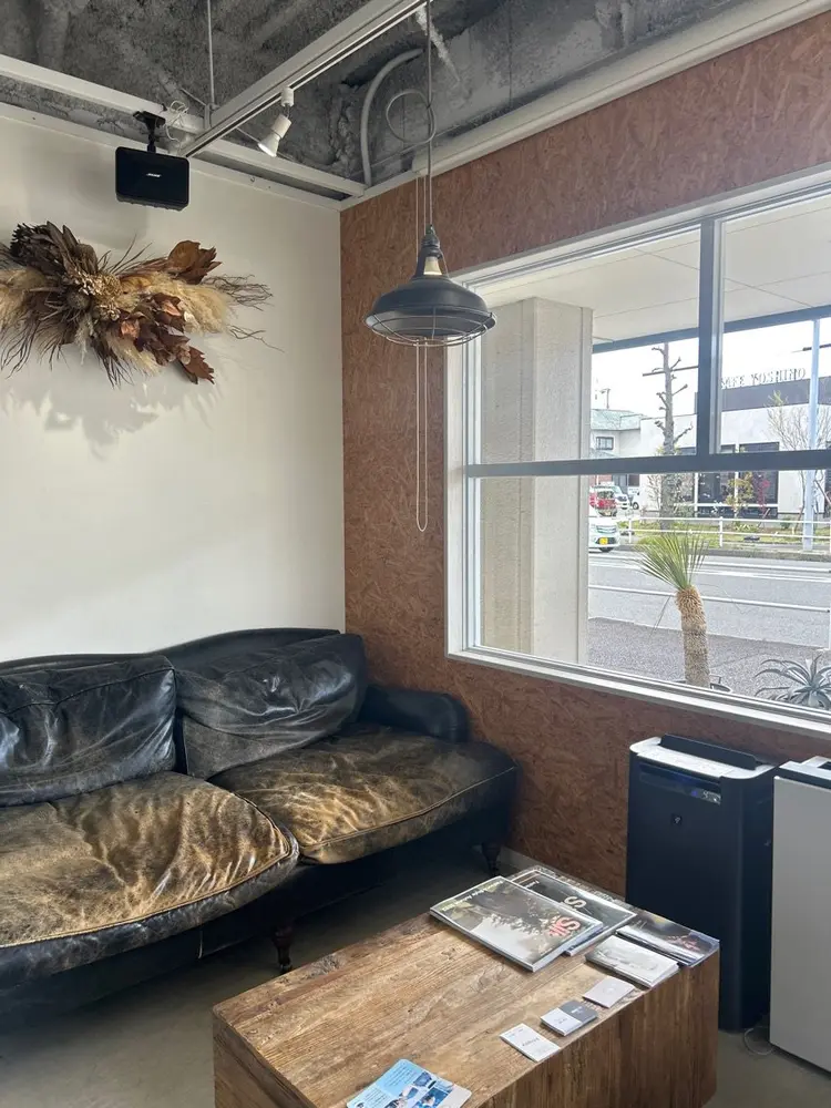 hair&lifestyle SOHOの内観・外観1