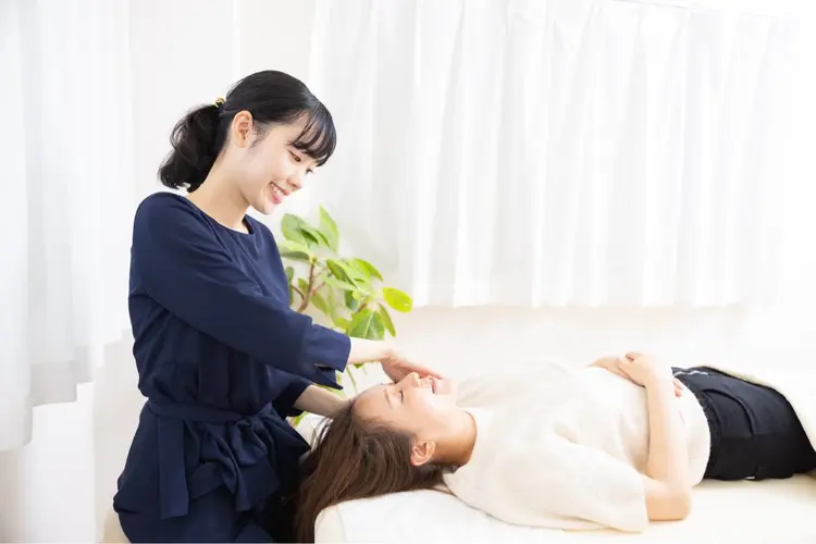 小顔矯正専門サロンAxiuneの内観・外観3