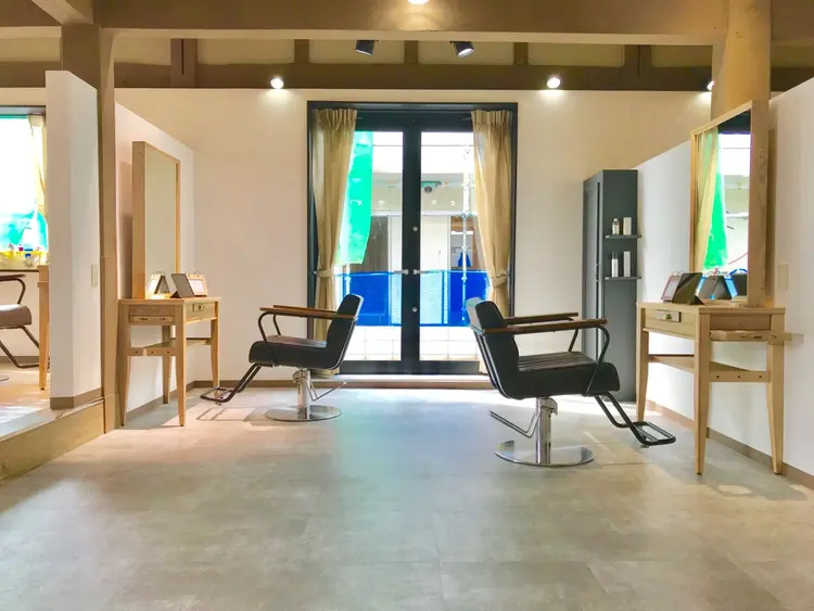 LICO HAIR&RELAXATION 一宮店の内観・外観1