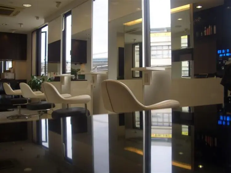 m2hairdesignの内観・外観3