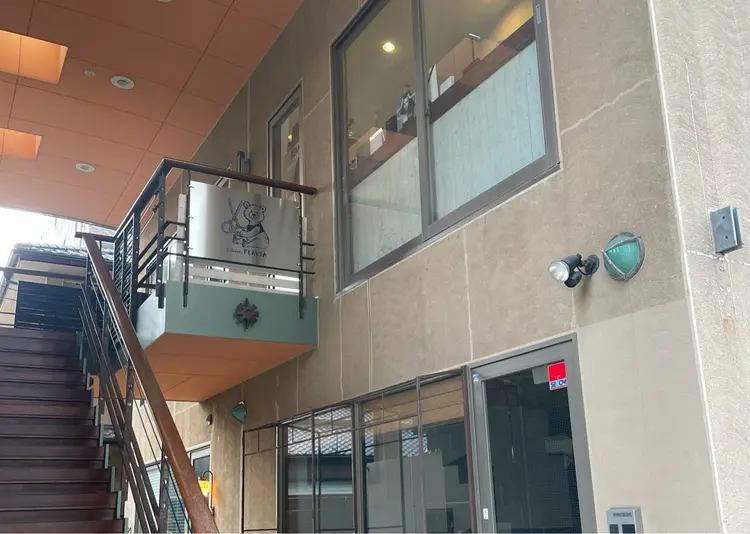 TMJの内観・外観3