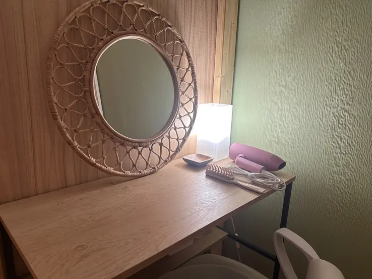 Rootsの内観・外観2