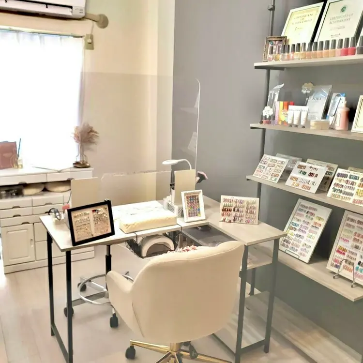 nail salon Dioの内観・外観1