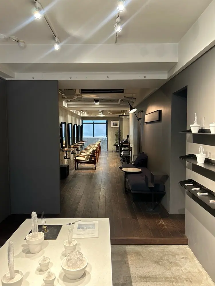 NERO HAIR AND LIFESTOREの内観・外観1