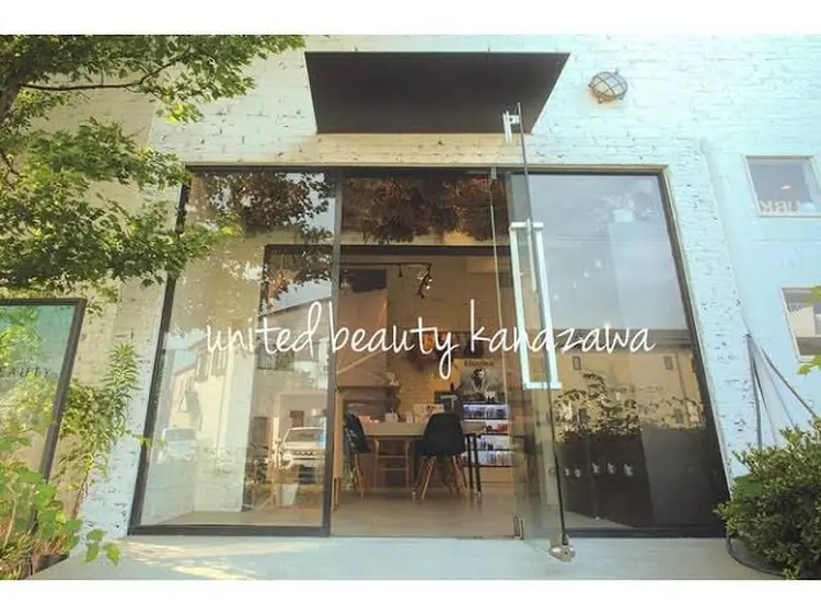 ユナイテッドビューティー金沢の内観・外観1
