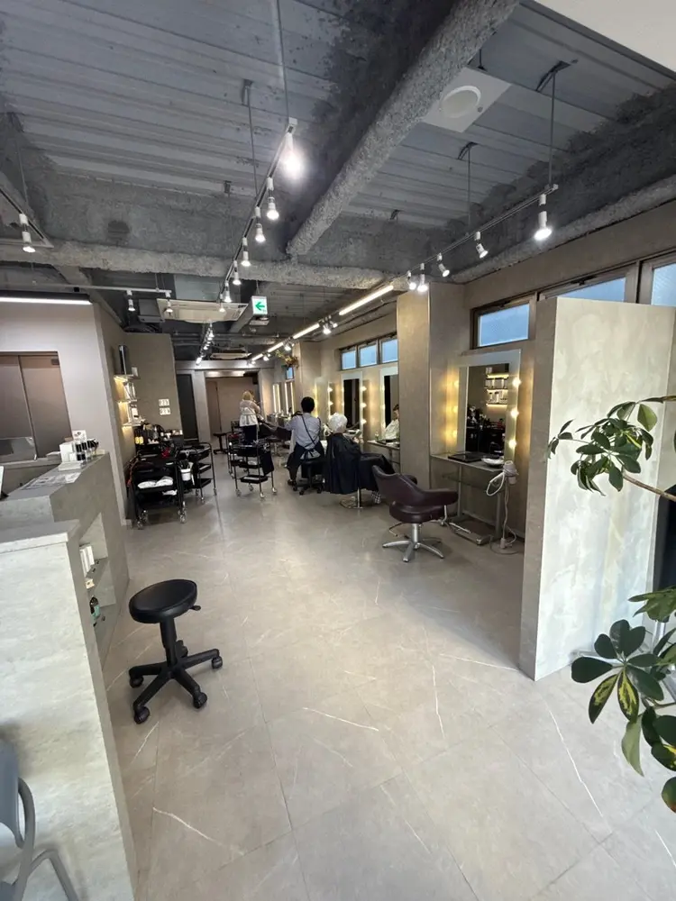 FlagHAIRの内観・外観2