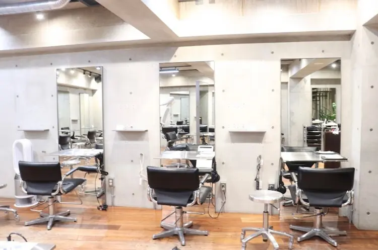 SIGNの内観・外観3