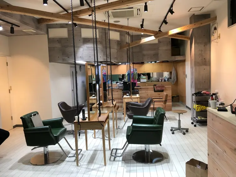 salon de Nature/salon de inzioの内観・外観1