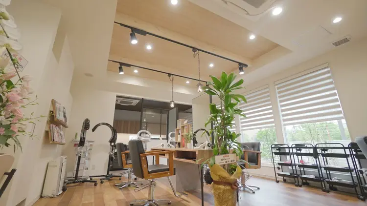 美容しょうへいの店 四郎丸店の内観・外観1