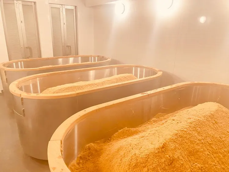 えん発酵温熱木浴心斎橋本店の内観・外観3