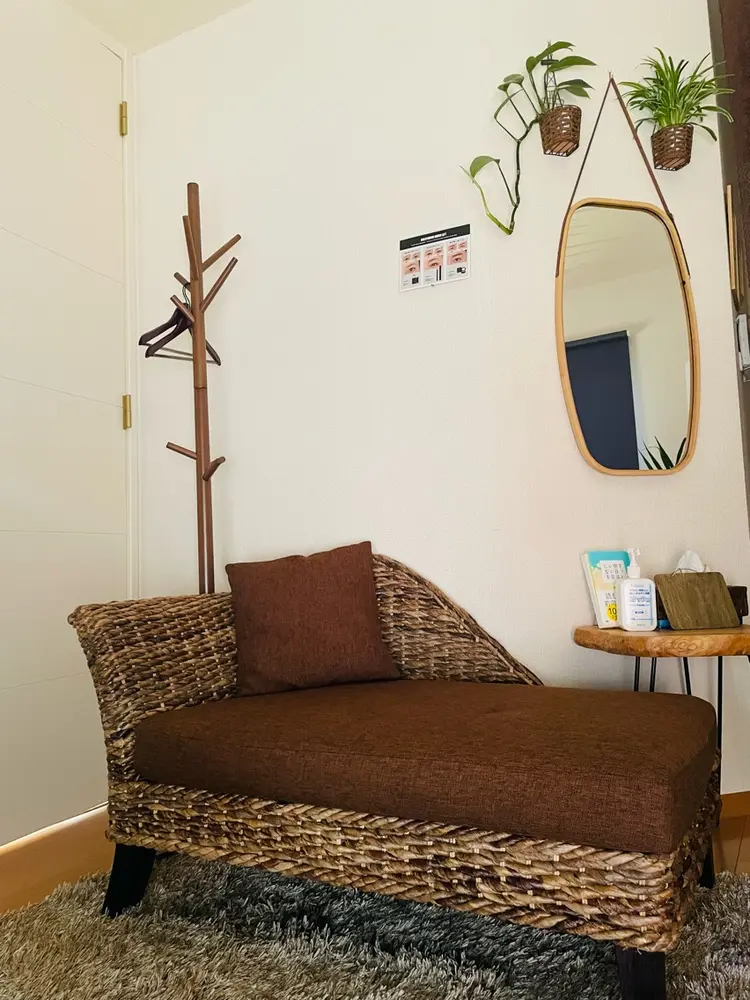 ロニセラアイラッシュの内観・外観2