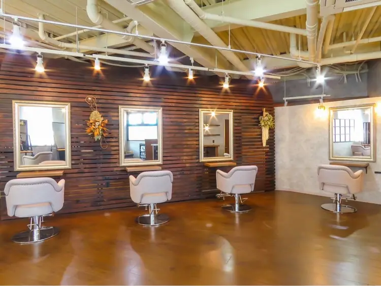 iB HAiRの内観・外観3