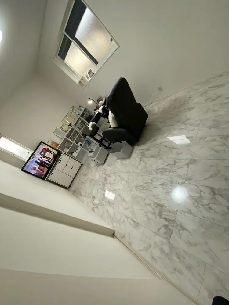 RAN_NAILの内観・外観1