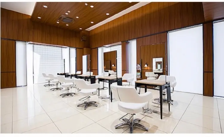 trace半田店の内観・外観2