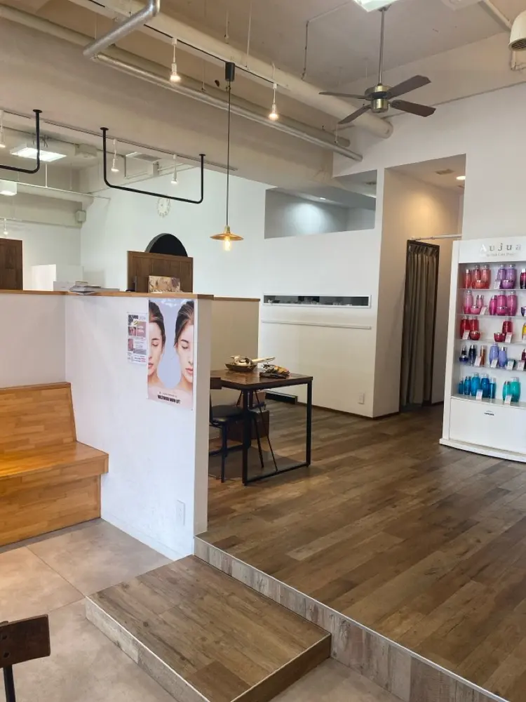 オズエフの内観・外観1