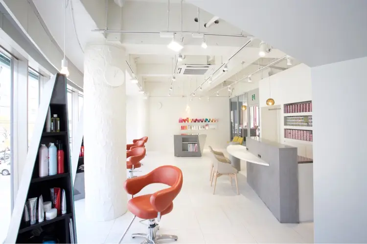 STELLA hair design salonの内観・外観3