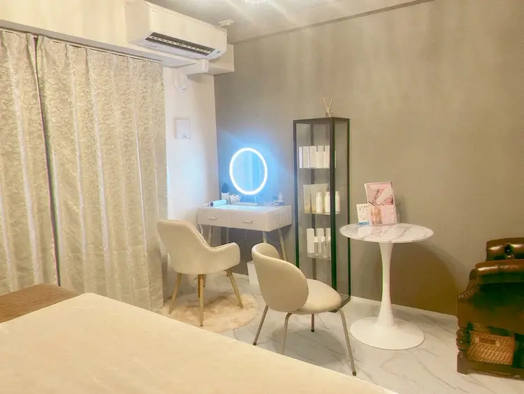 luxury salon BelleFemmeの内観・外観1