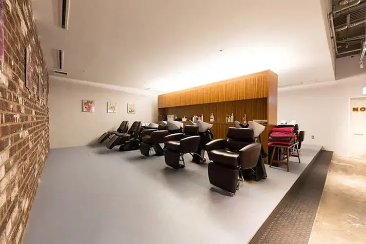 NORA HAIR SALONの内観・外観2