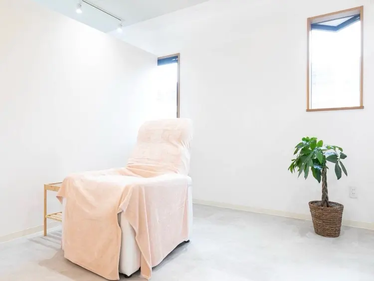 まつげパーマ&アイブロウ専門店Chico門戸厄神店の内観・外観2