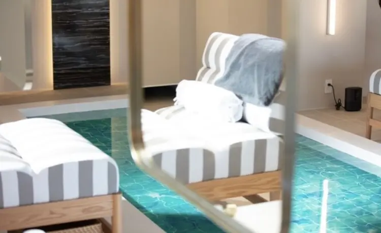 NOTNOWの内観・外観2