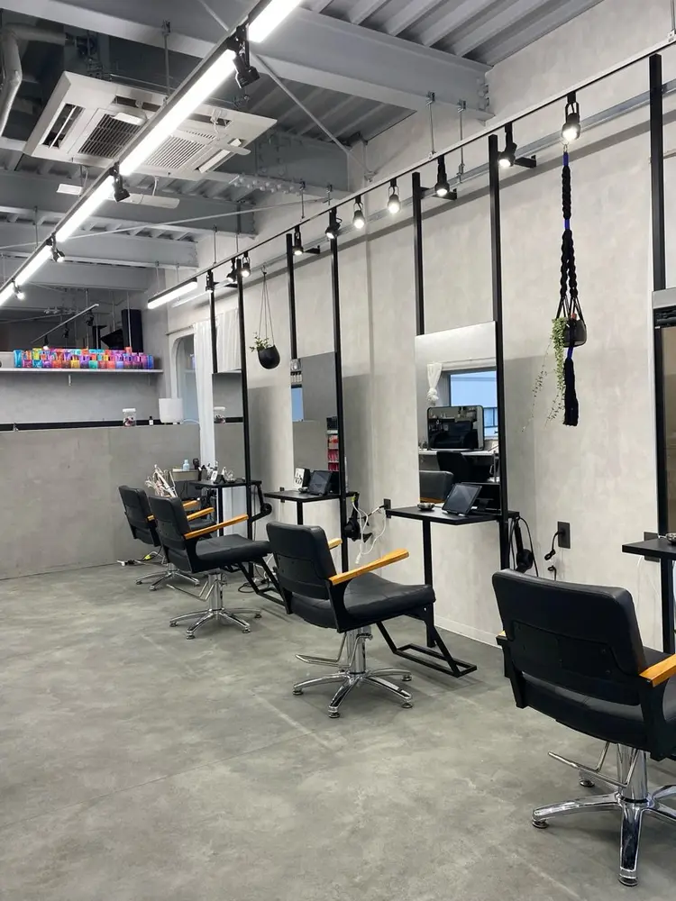 LIVの内観・外観1