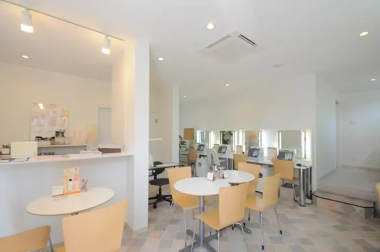 ナリスビューティーステーション デ・アイム茨木の内観・外観2