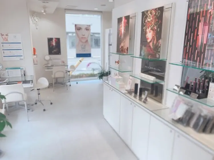 POLA THE BEAUTY 大阪堀江店の内観・外観1