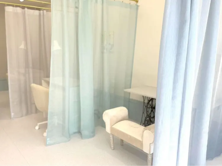 ポッコネイルの内観・外観2