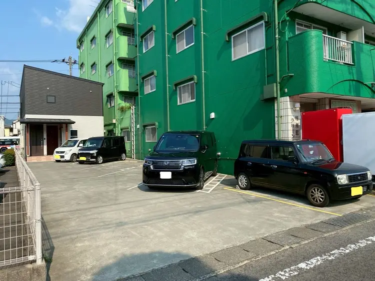 eyelash salon tsumiki＋の内観・外観1