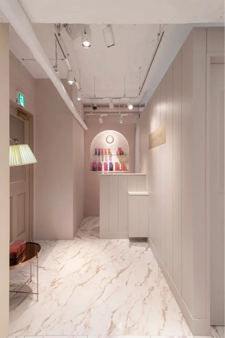 youres hair 髪質改善＆ヘッドスパ日吉店の内観・外観1