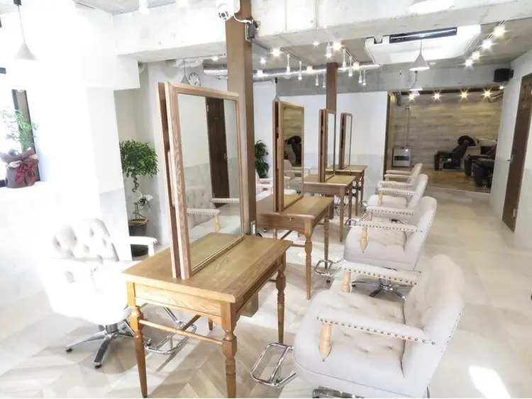 Walk hair lilyの内観・外観1