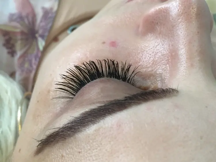 QUEEN BEEの内観・外観2