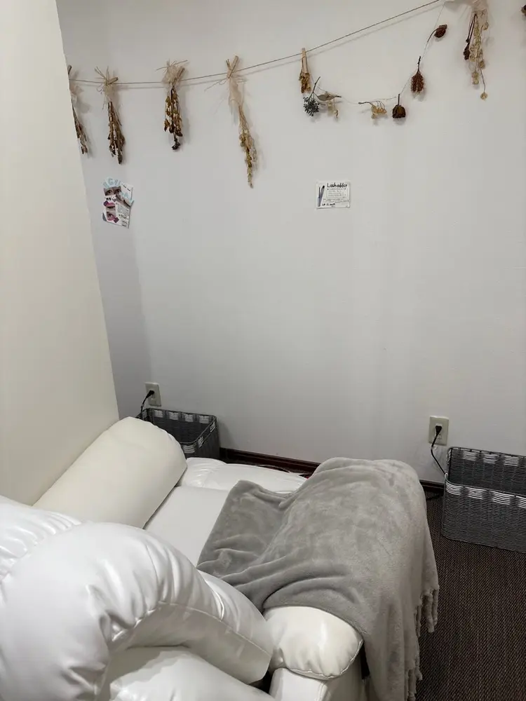 eye lash  Lucia 難波の内観・外観1