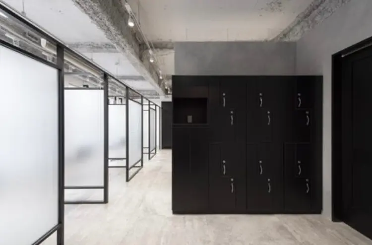 SALOWIN梅田 サロウィンの内観・外観1