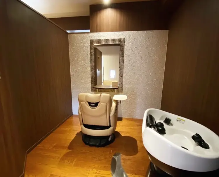 六本松航空の内観・外観1