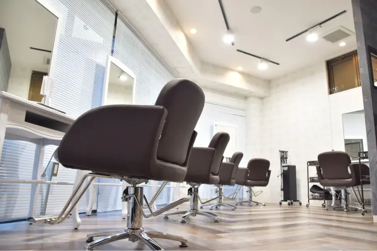 Hair Design Angelo Carinoの内観・外観2