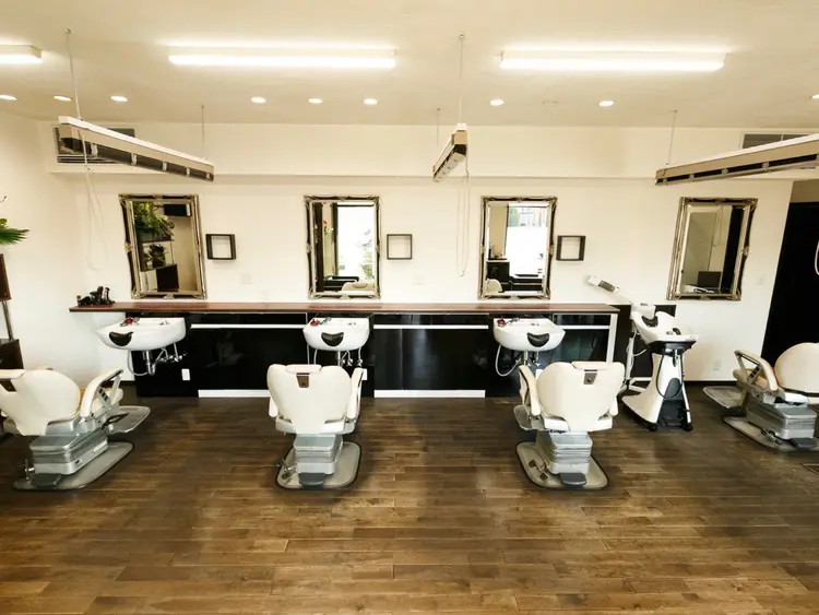 ガイズヘアー133の内観・外観2