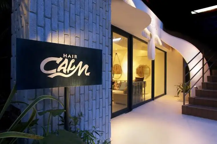 HAIR  CALM(ヘアーカーム)の内観・外観1